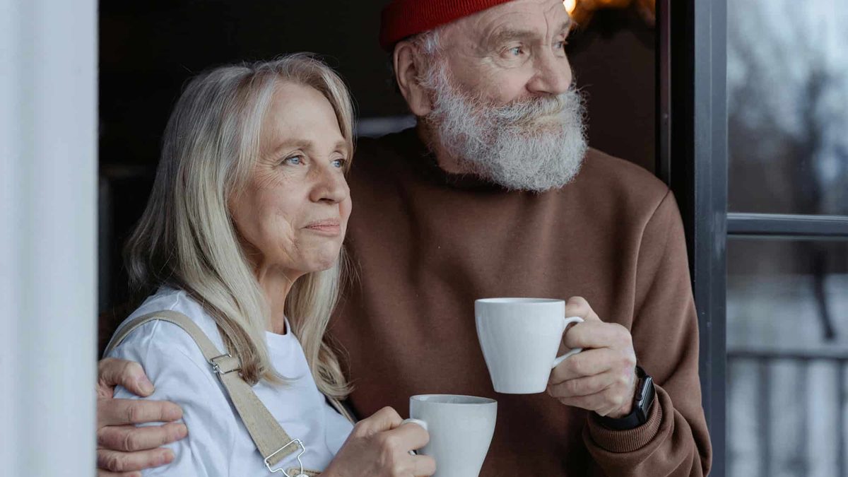 Talking through an SEO plan over coffee